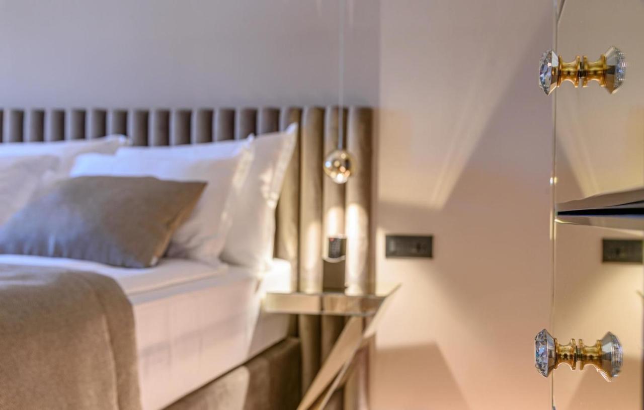 Lumiere Luxury Rooms Сплит Екстериор снимка